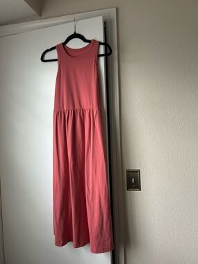 Women's Sleeveless Coral Midi Dress